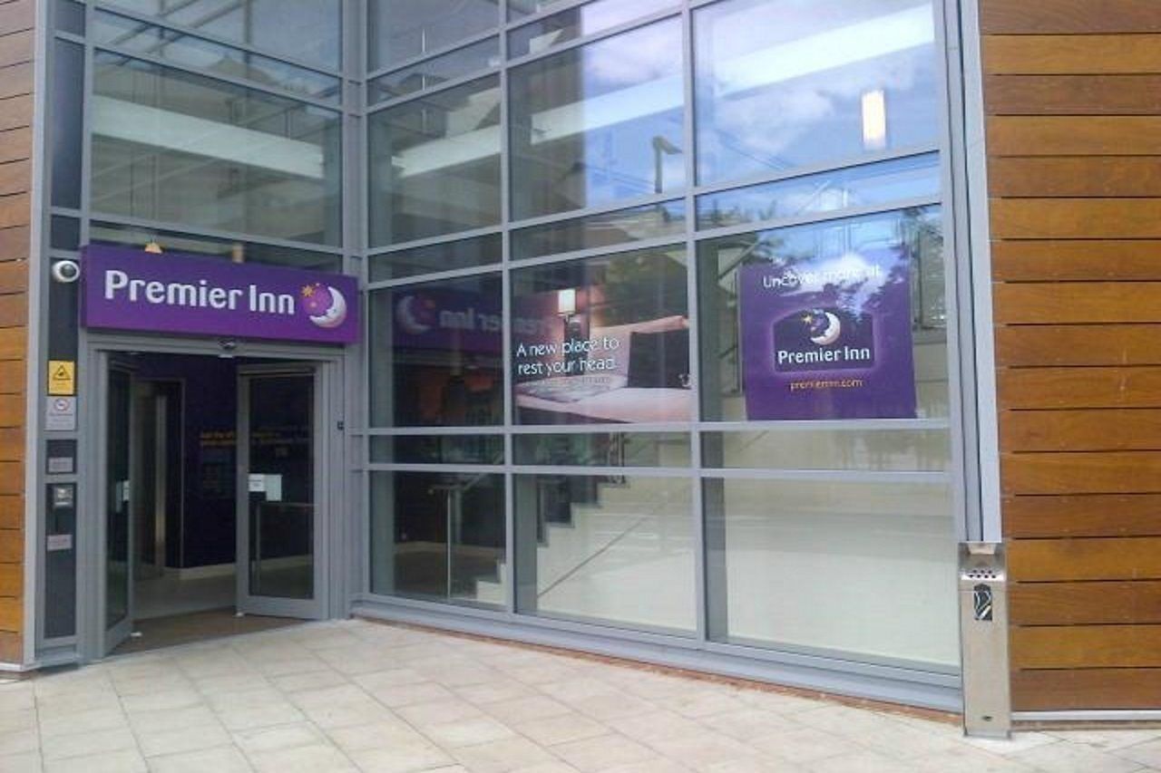 Premier Inn London Wandsworth Eksteriør billede